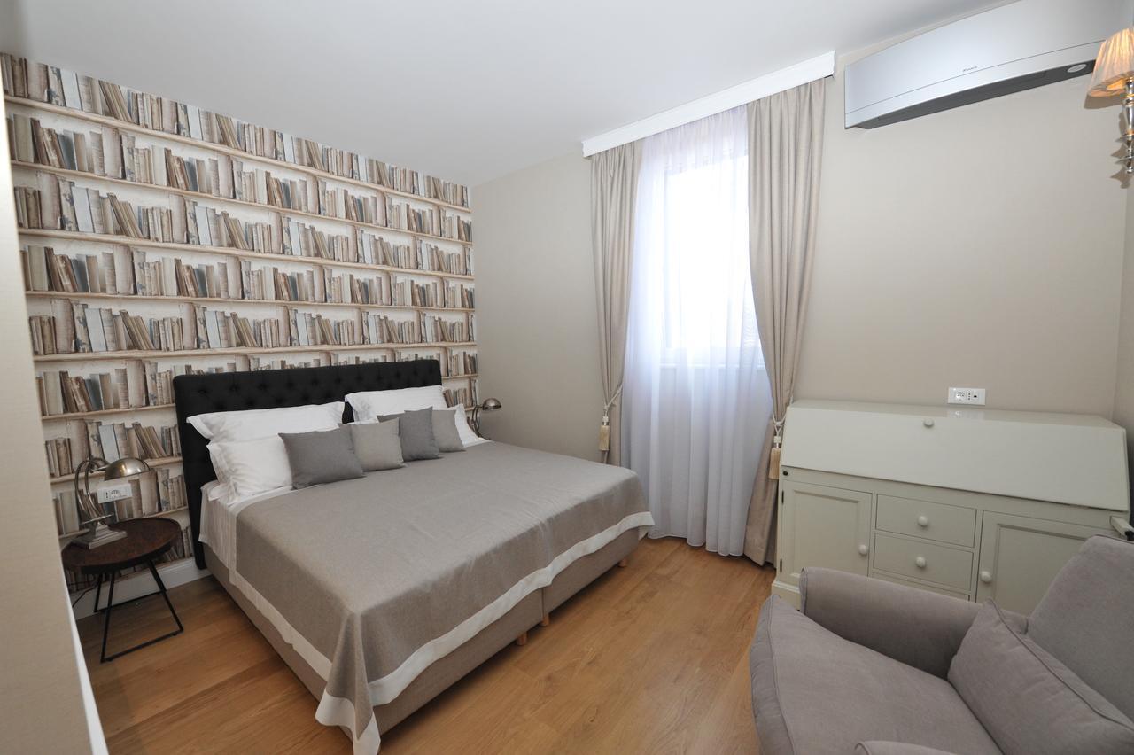 스플리트 바야몬티 5 럭셔리 룸 B&B 외부 사진